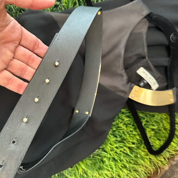 Halston Heritage Black Long Crepe Dress with Gold Belt high slit size 4 - Picture 14 of 16